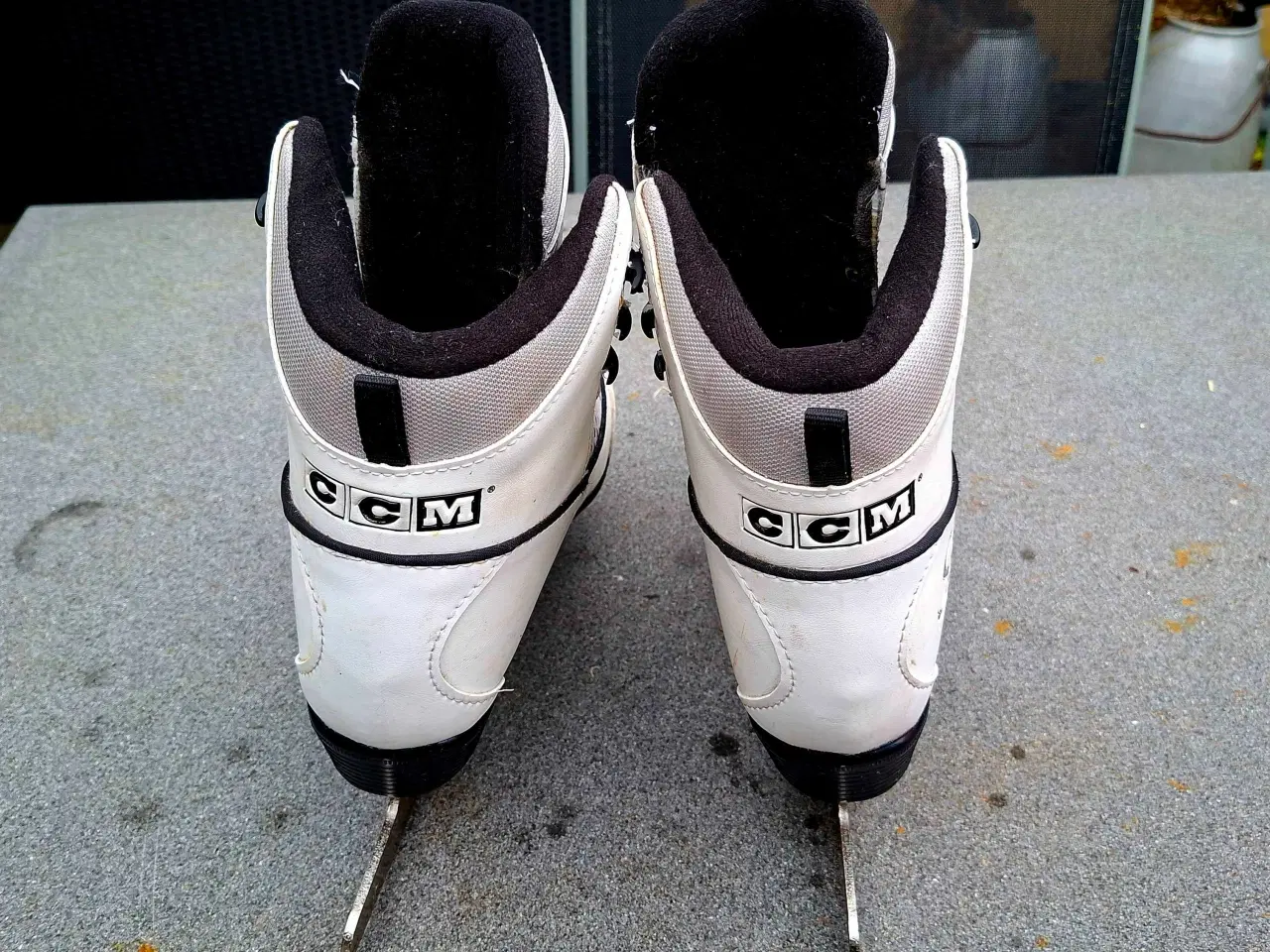 Billede 2 - CCM kunstskøjter str 41