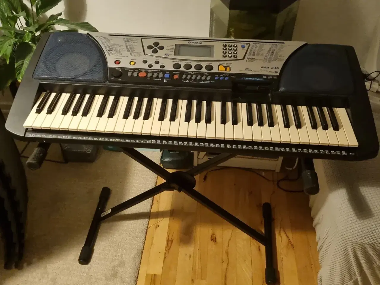 Billede 1 - Yamaha PSR-340 keyboard til salg