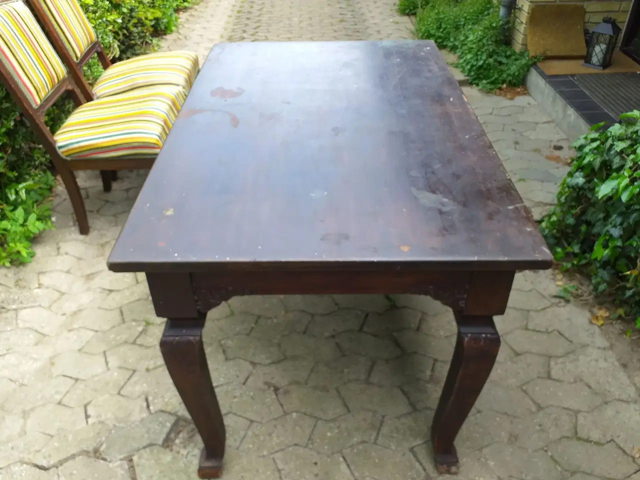 Billede 1 - Gamle Mahogni møbler, Spisebord og 4 stole