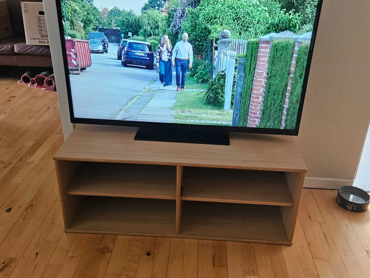 Billede 1 - Arena TV 48" med TV reol