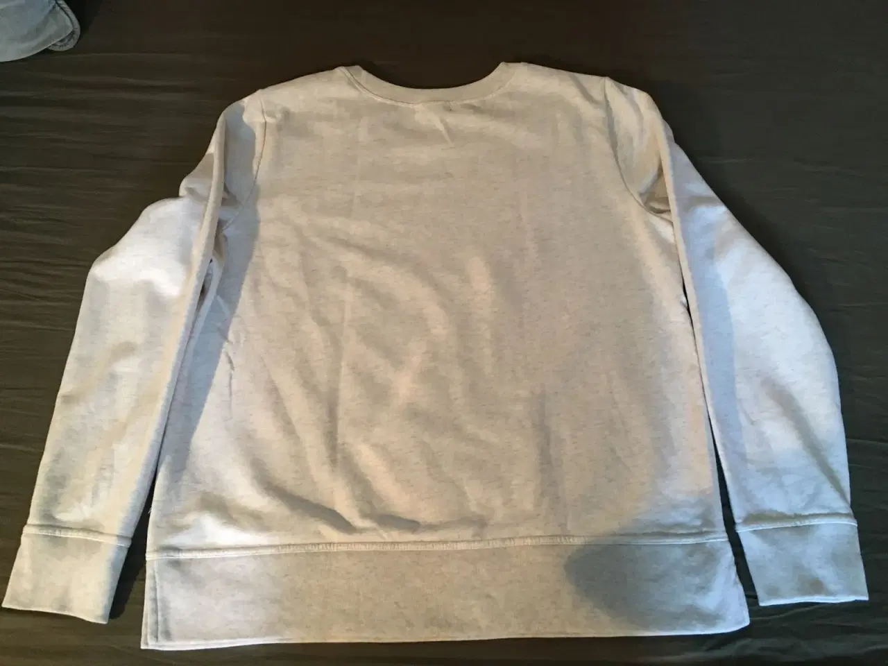Billede 2 - Ubrugt GAP sweatshirt 
