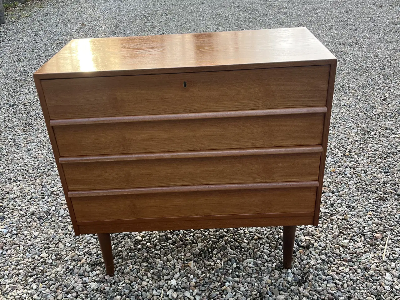 Billede 1 - Kommode 4 skuffer lås i øverste