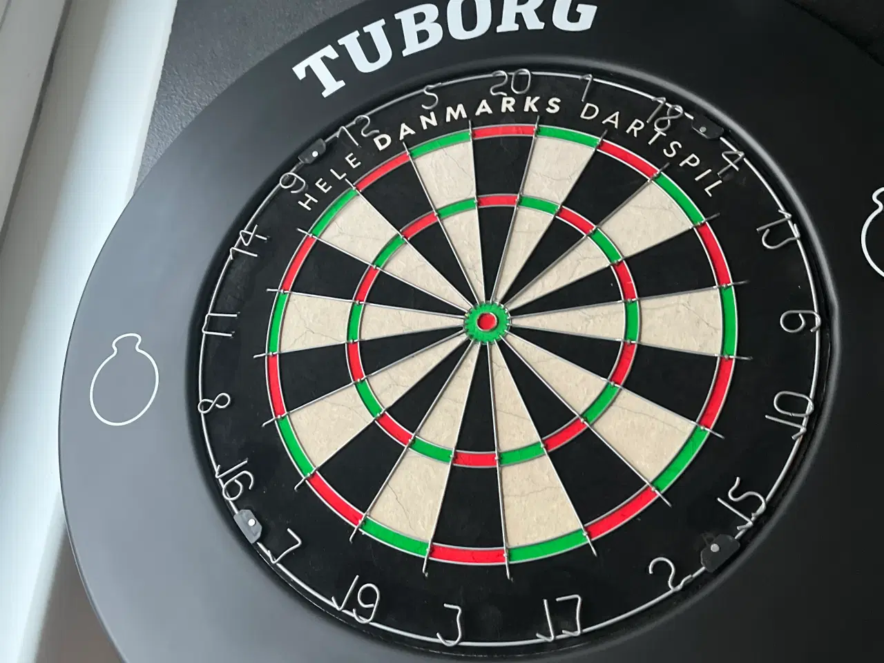 Billede 1 - Dartskive fra Tuborg med skumring