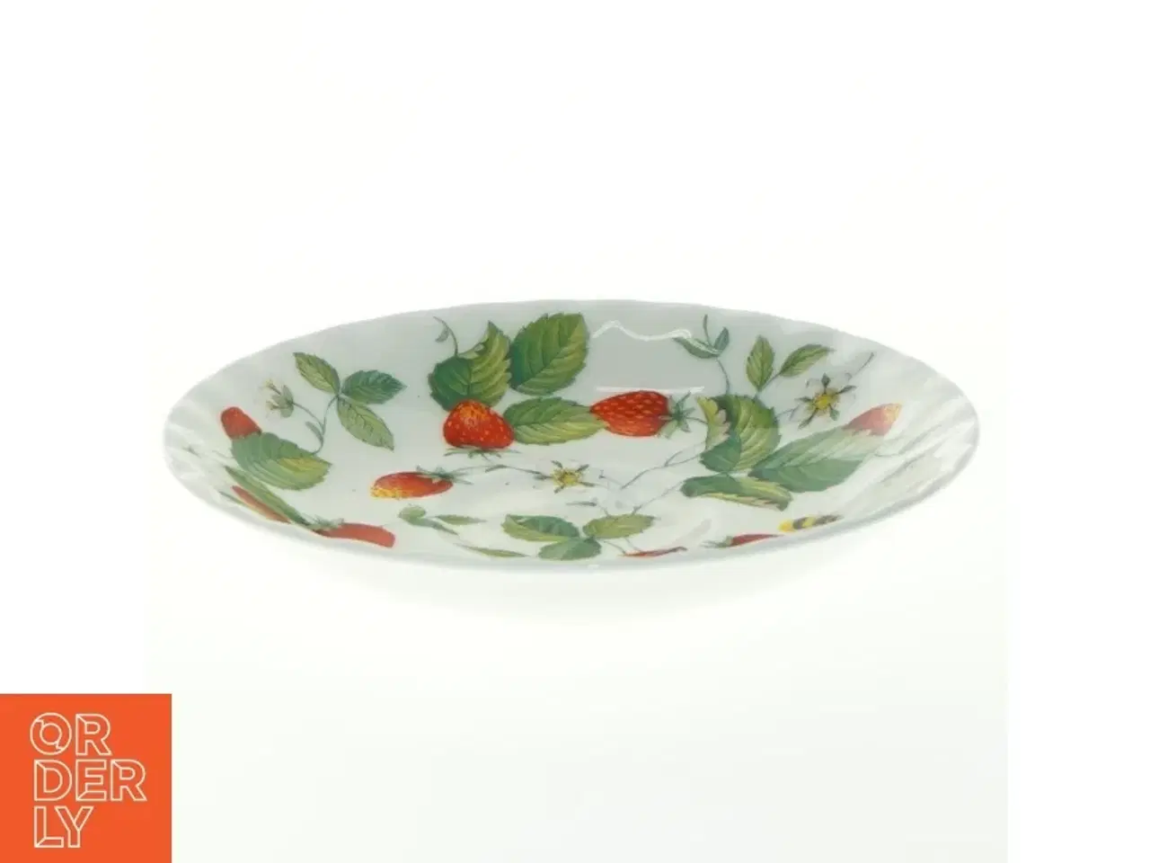 Billede 2 - Porcelæns tallerken med jordbærmotiv (str. 15x2,5 cm)