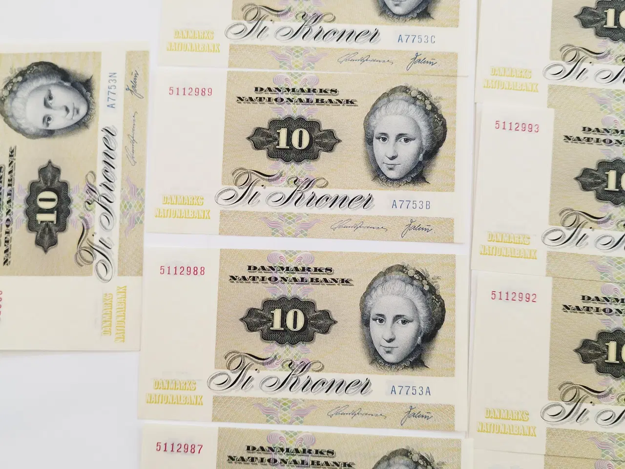 Billede 4 - Ti Kroner fra 1975. Bankfriske 