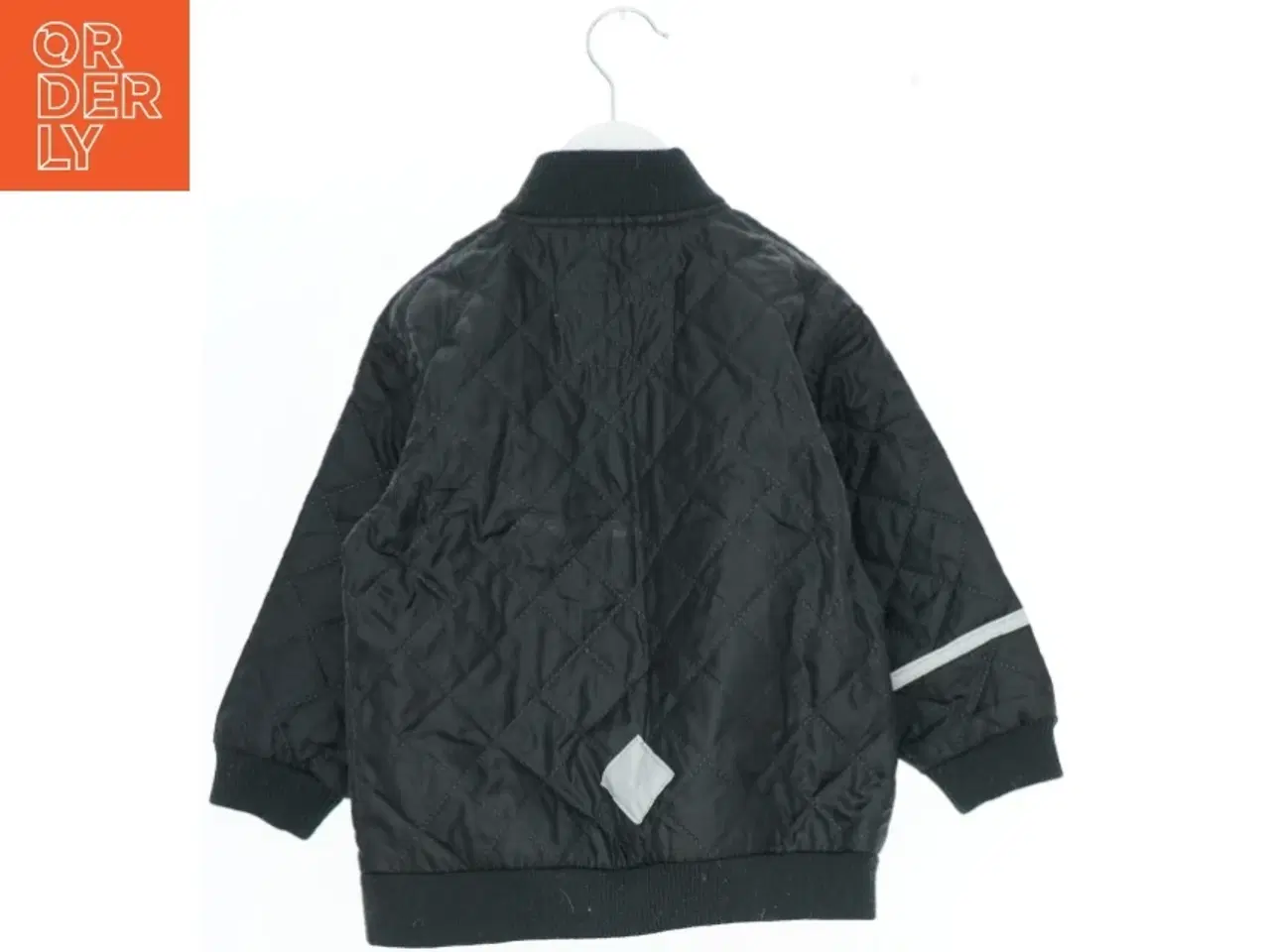 Billede 2 - Sort quiltet jakke fra Caretec (str. 92)