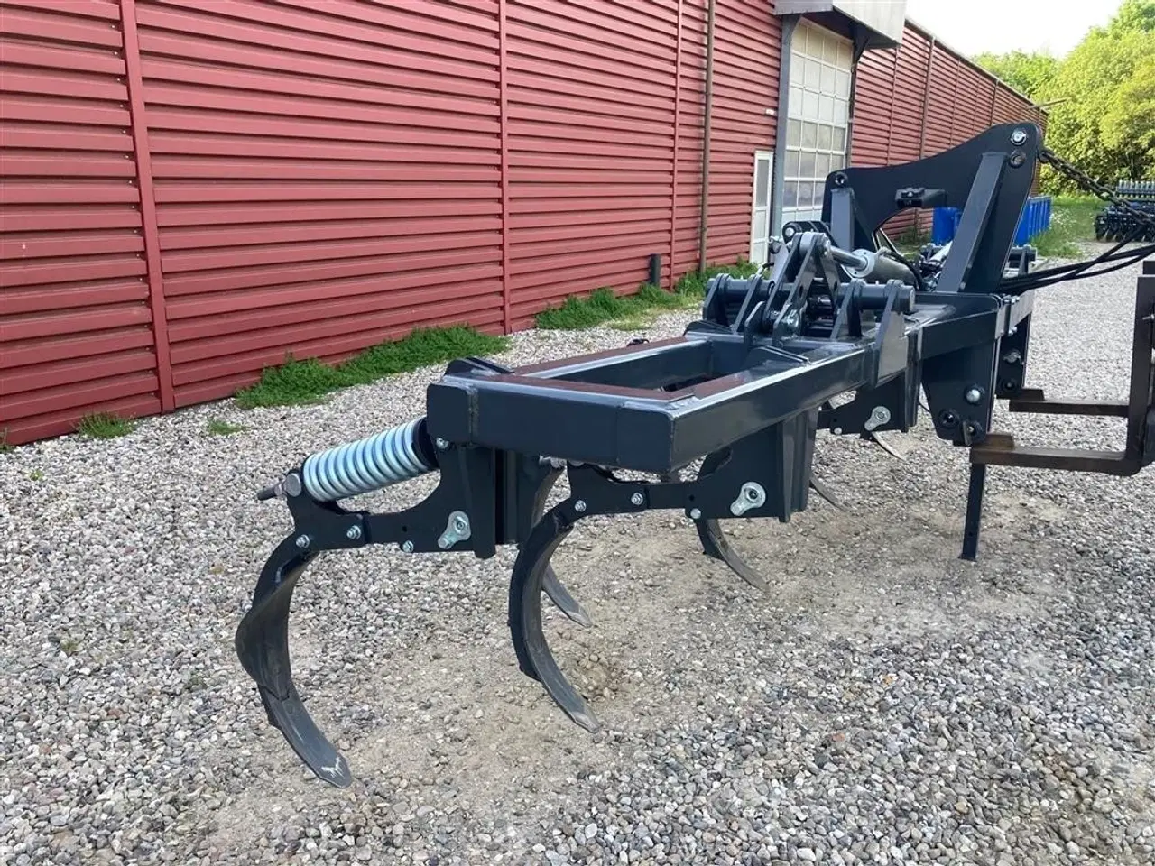 Billede 1 - - - - J-Maskiner dybdeharveforsats 6 m.