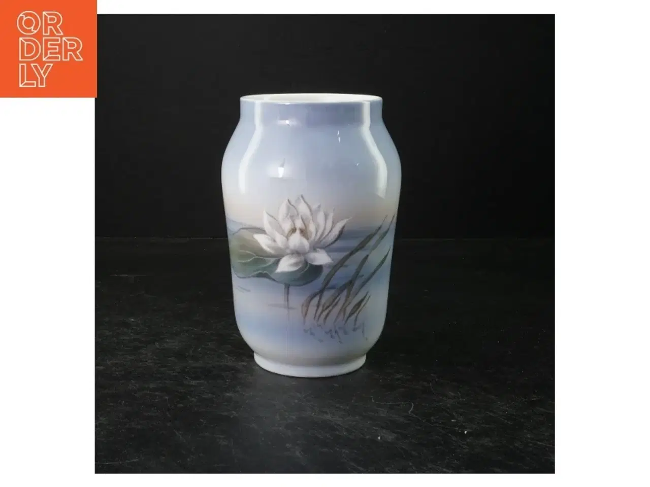 Billede 1 - Royal Copenhagen porcelænsvase fra Royal Copenhagen (str. 11 x 17 cm)