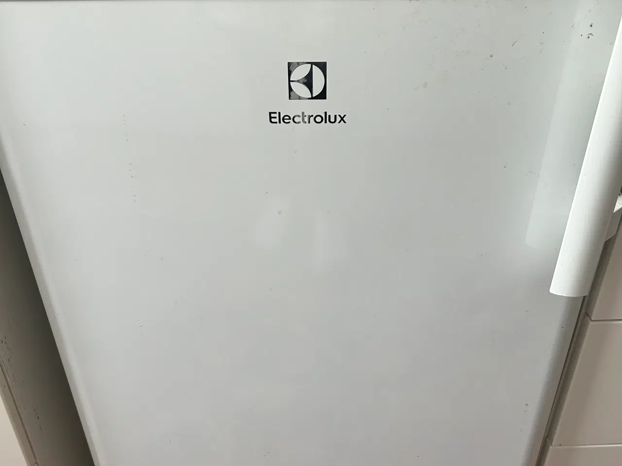 Billede 2 - Skabsfryser kan hentes for 0 kr. 