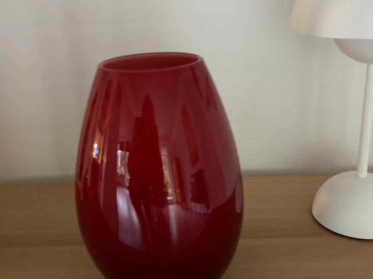 Billede 2 - Holmegaard rød Cocoon vase