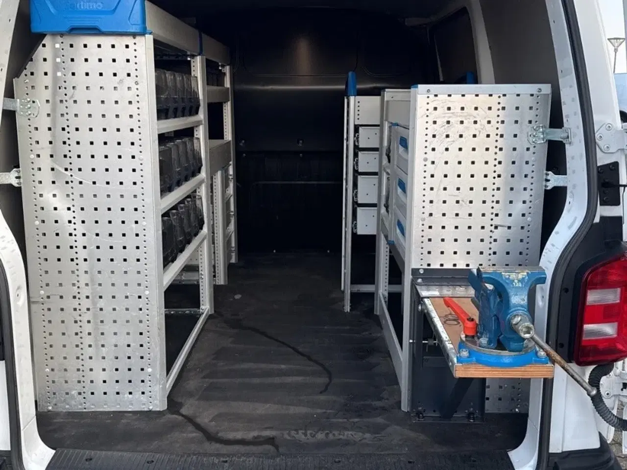 Billede 1 - VW Transporter 2,0 TDi 114 Kassevogn kort BMT