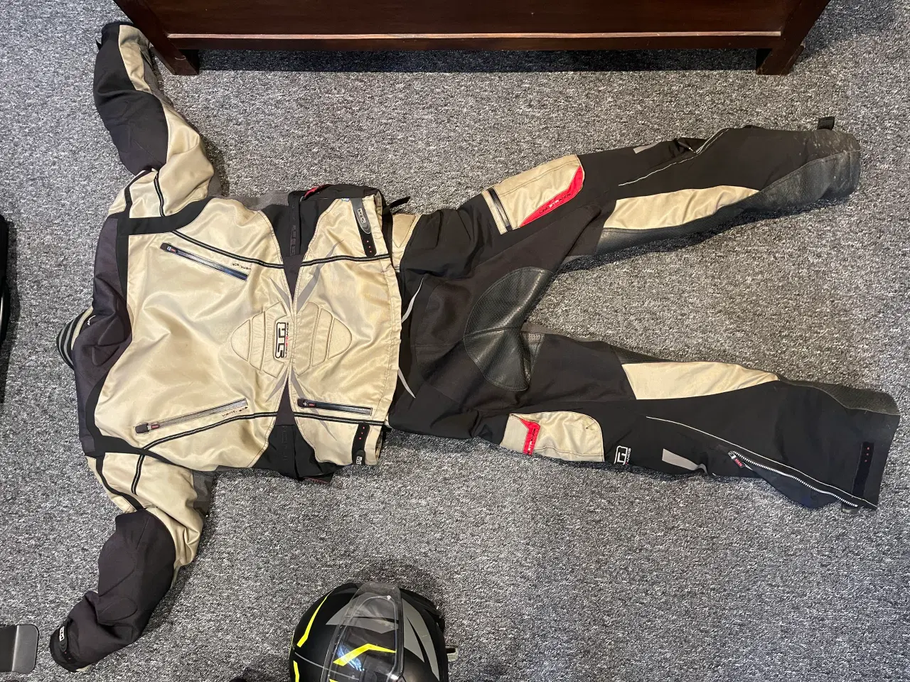 Billede 2 - STR Lindstrands hel dragt