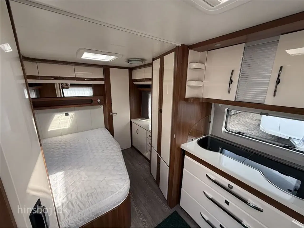 Billede 9 - 2017 - Hobby Excellent 560 WFU   Dejlig vogn med rundsidegruppe og franskseng fra Hinshøj Caravan A/S