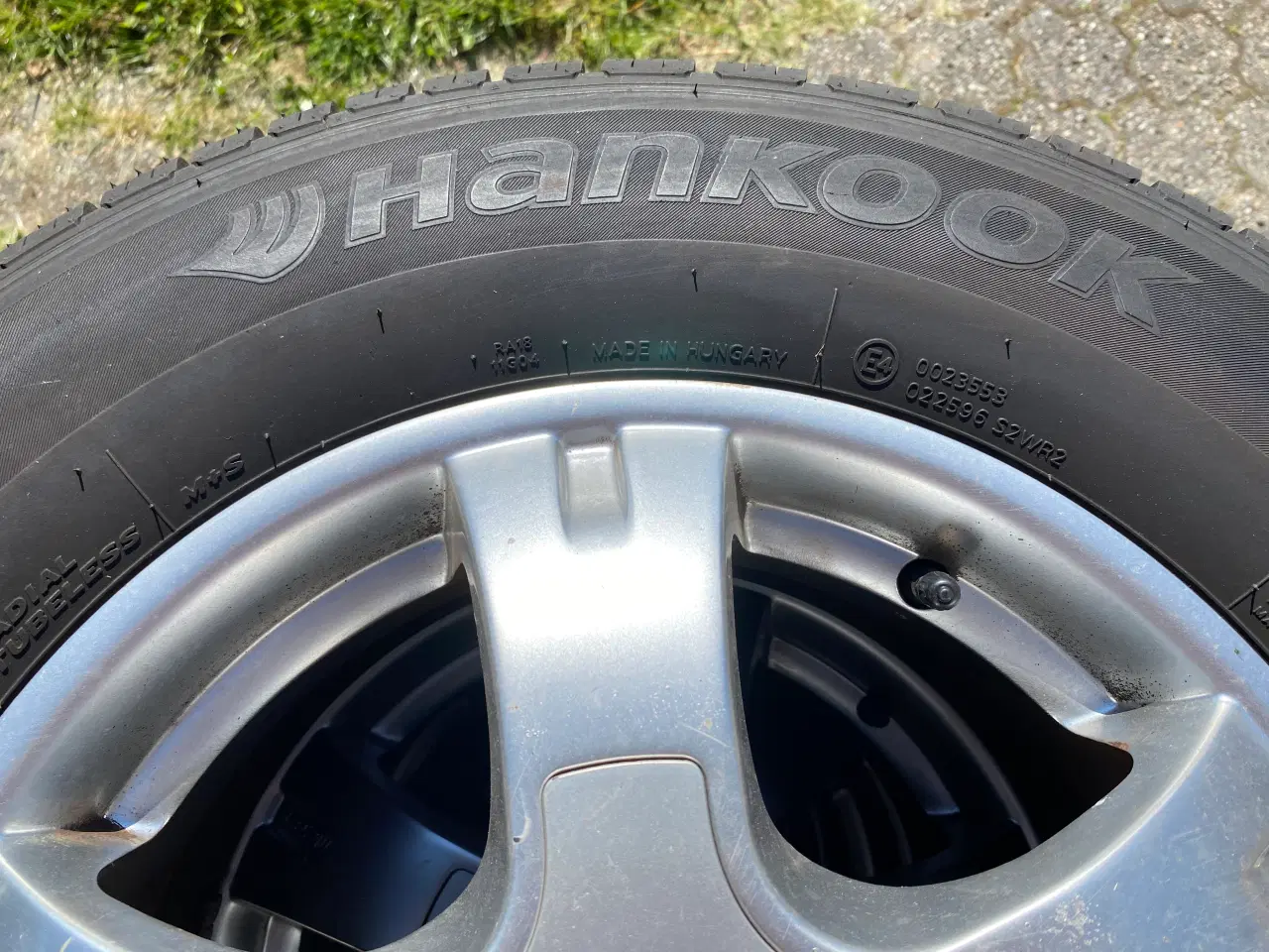 Billede 2 - 4 stk alu-fælge med Hankook helårsdæk
