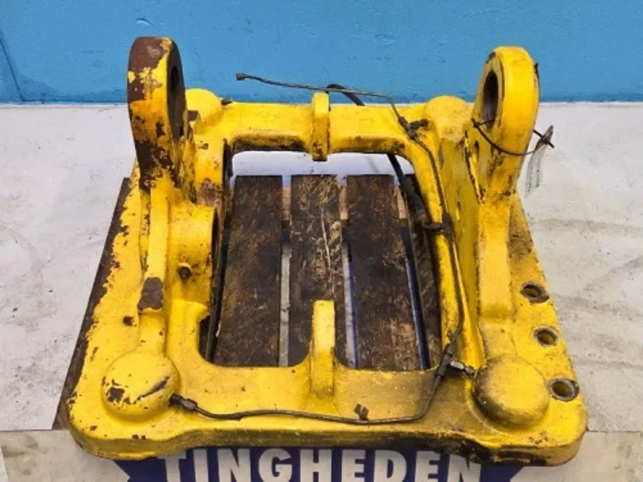 Billede 2 - New Holland LB115B Beslag 87356803