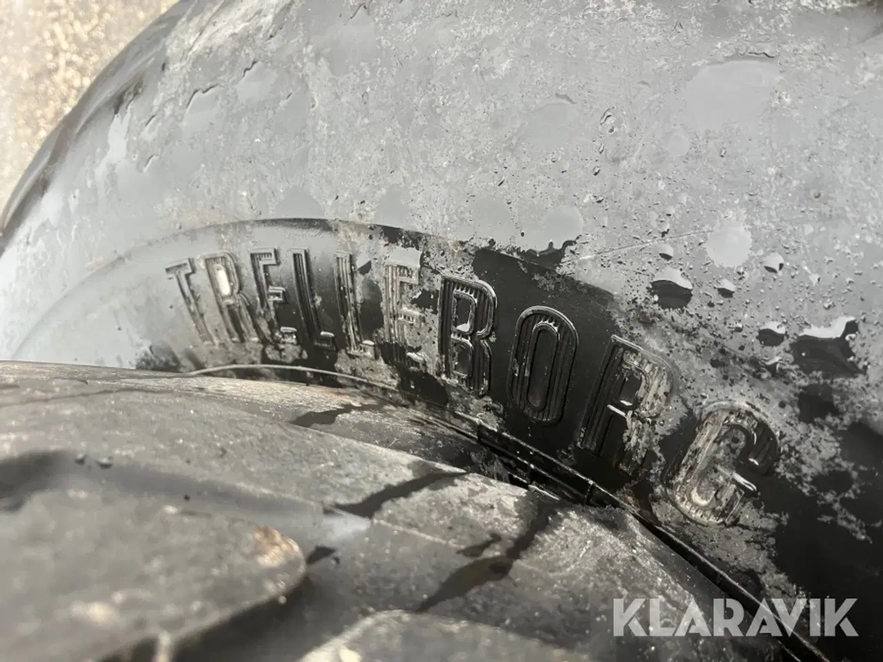 Billede 11 - Græsdæk med fælge 4 styk - fra New Holland TNF