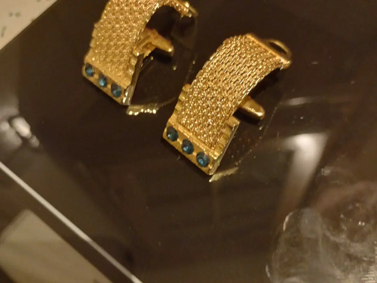 Billede 1 - 3 sæt forgyldte manchet knapper.