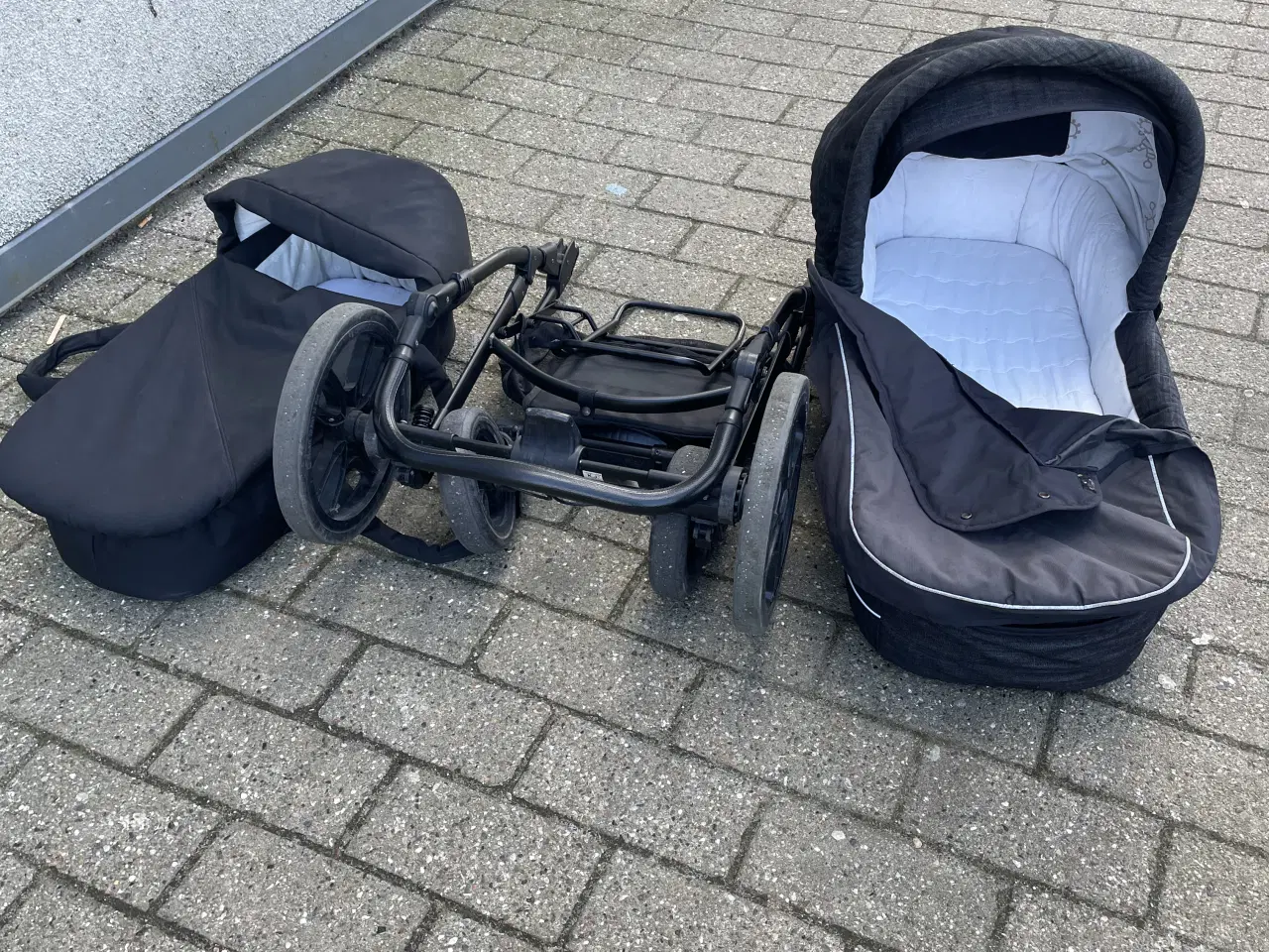 Billede 4 - Barnevogn basson   , 97 cm.   Med lift 