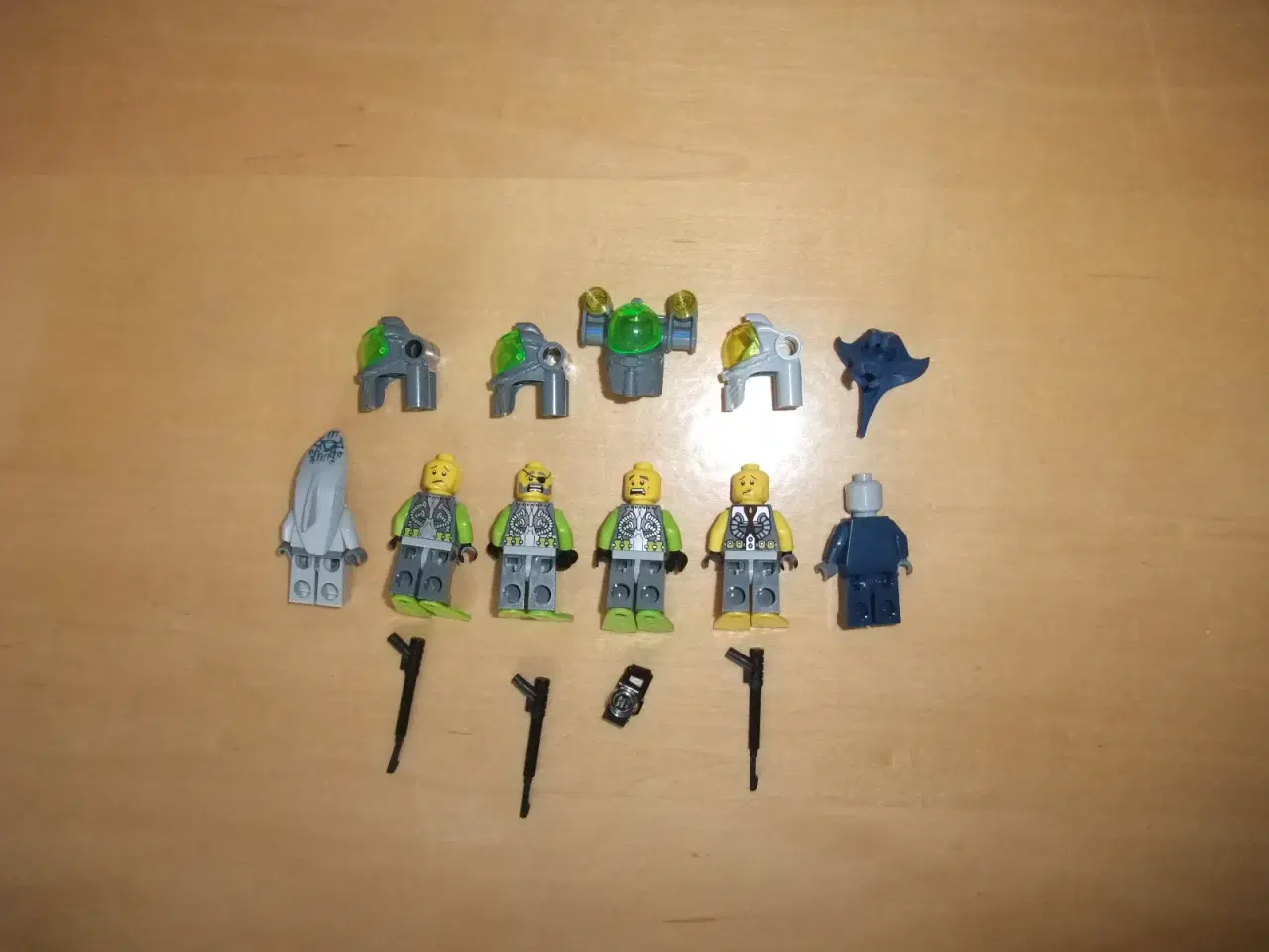 Billede 5 - Lego Atlantis Figurer+Våben