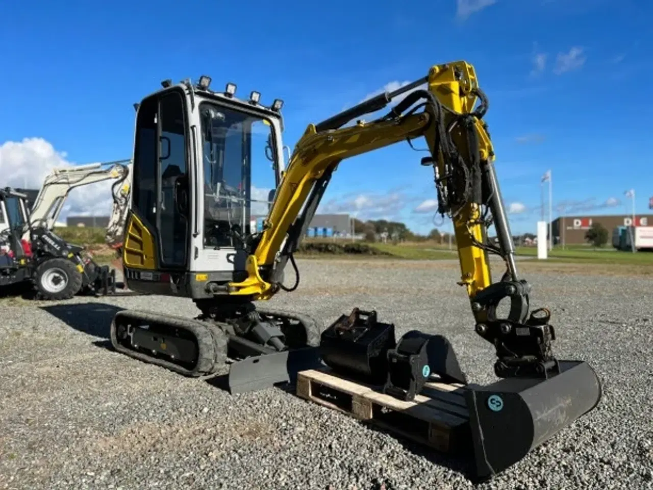 Billede 2 - WACKER NEUSON ET 18 - 2T / Compacttilt tilt, VDS undervogn, udskydelig gravearm & 3 skovle