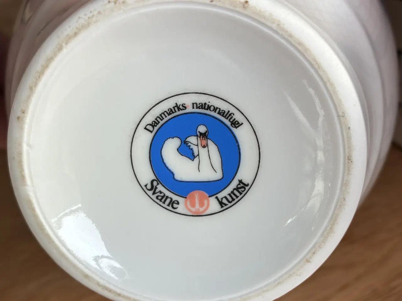 Billede 3 - Svane Kunst vase  – hvid/blå porcelæn - 15 cm