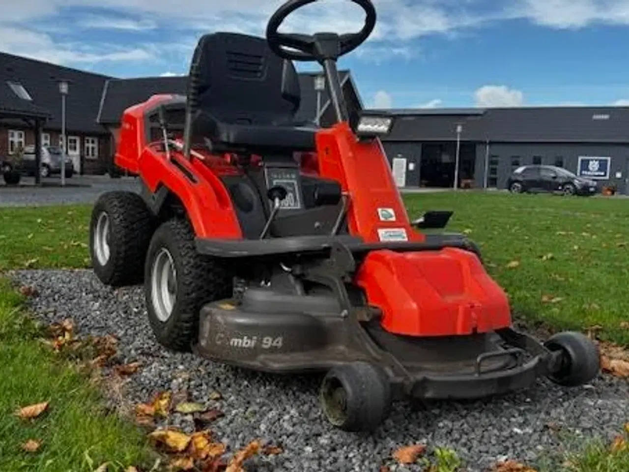 Billede 2 - Husqvarna R 213C med 94 cm klippebord 