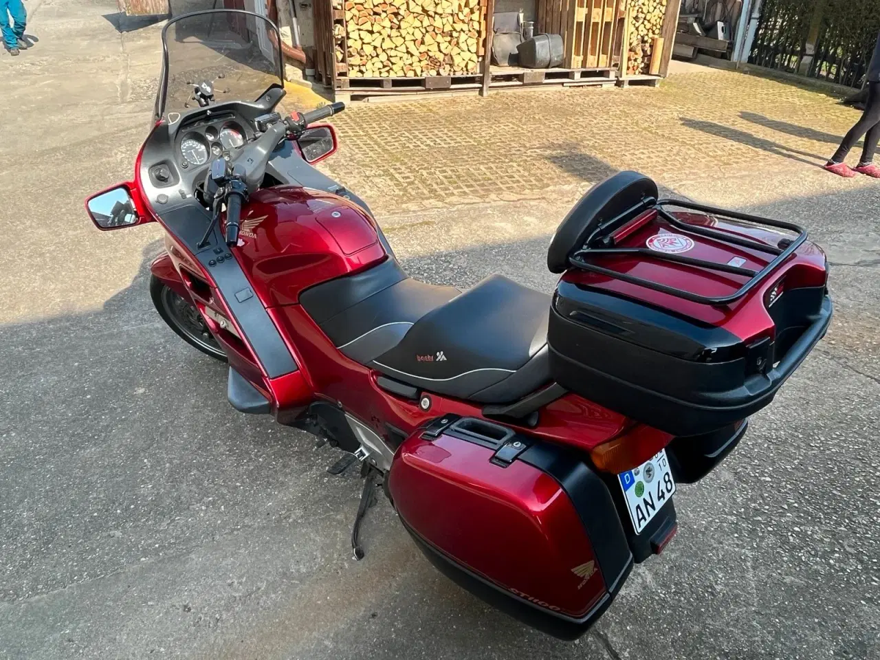 Billede 5 - Honda ST 1100 Årg. 1994 Original HONDA Box