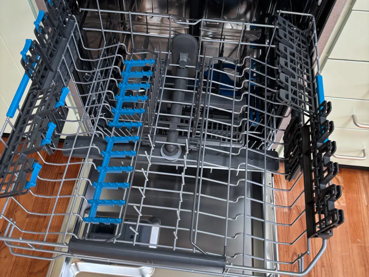 Billede 2 - Electrolux opvaskemaskine, som NY!