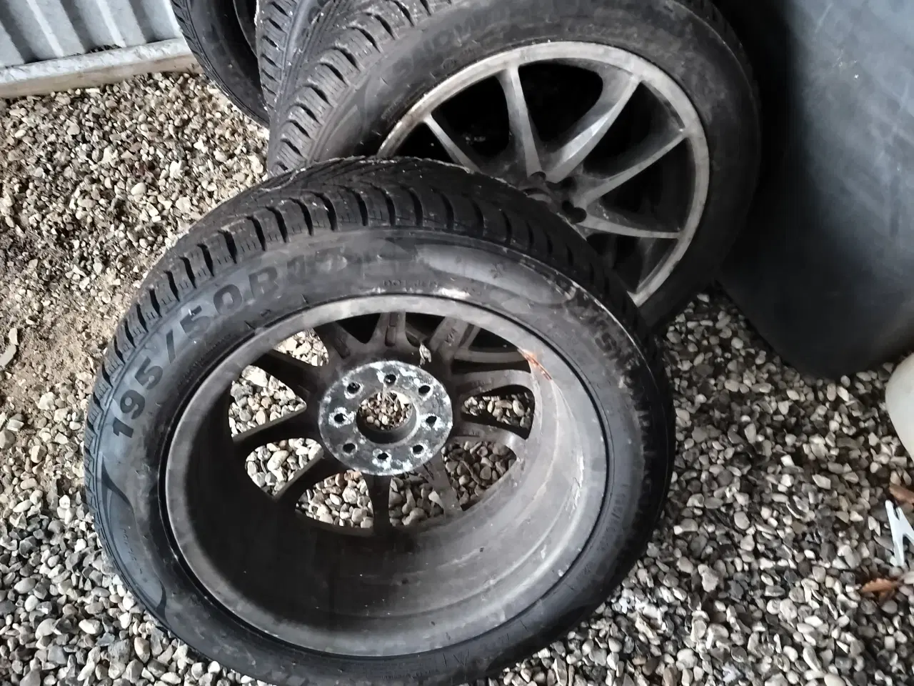 Billede 1 - 4 stk vinterdæk med fælge