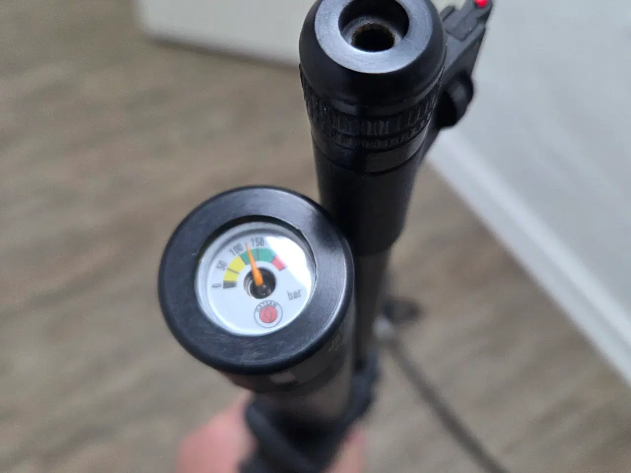 Billede 2 - Luftgevær Hatsan 4,5 PCP (14 skuds magasin)