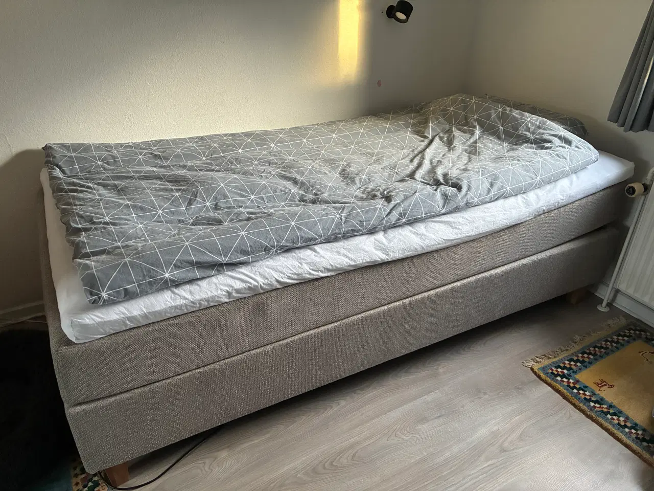 Billede 1 - Jensen Ambassadør Elevationsseng m/ topmadras