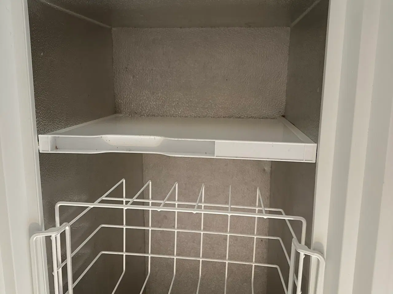 Billede 4 - Vestfrost SW244C kummefryser – 244 liter