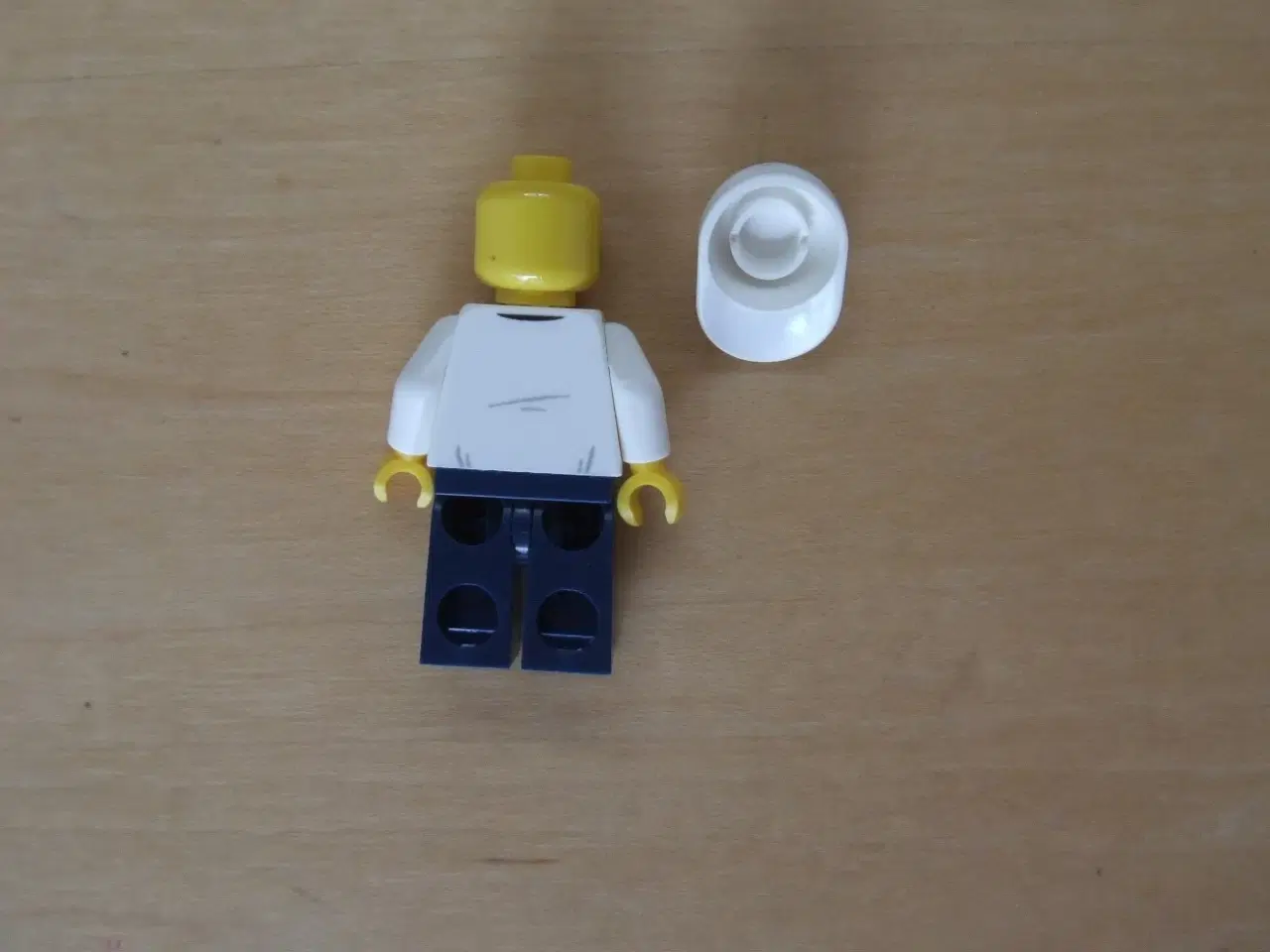 Billede 3 - Lego House Figur