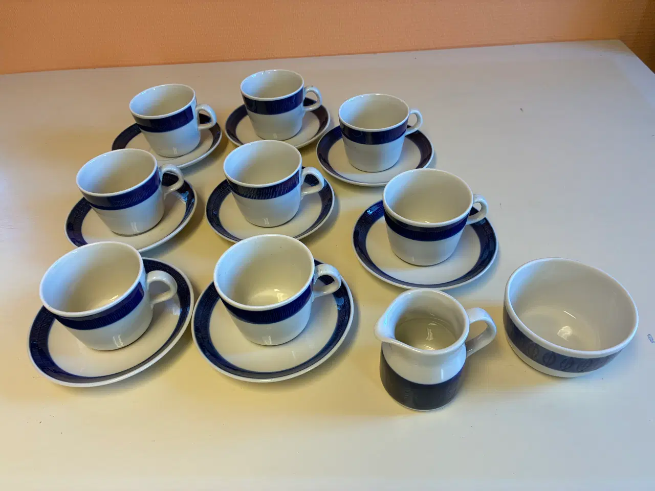 Billede 1 - 8 kaffekopper med under tallerken