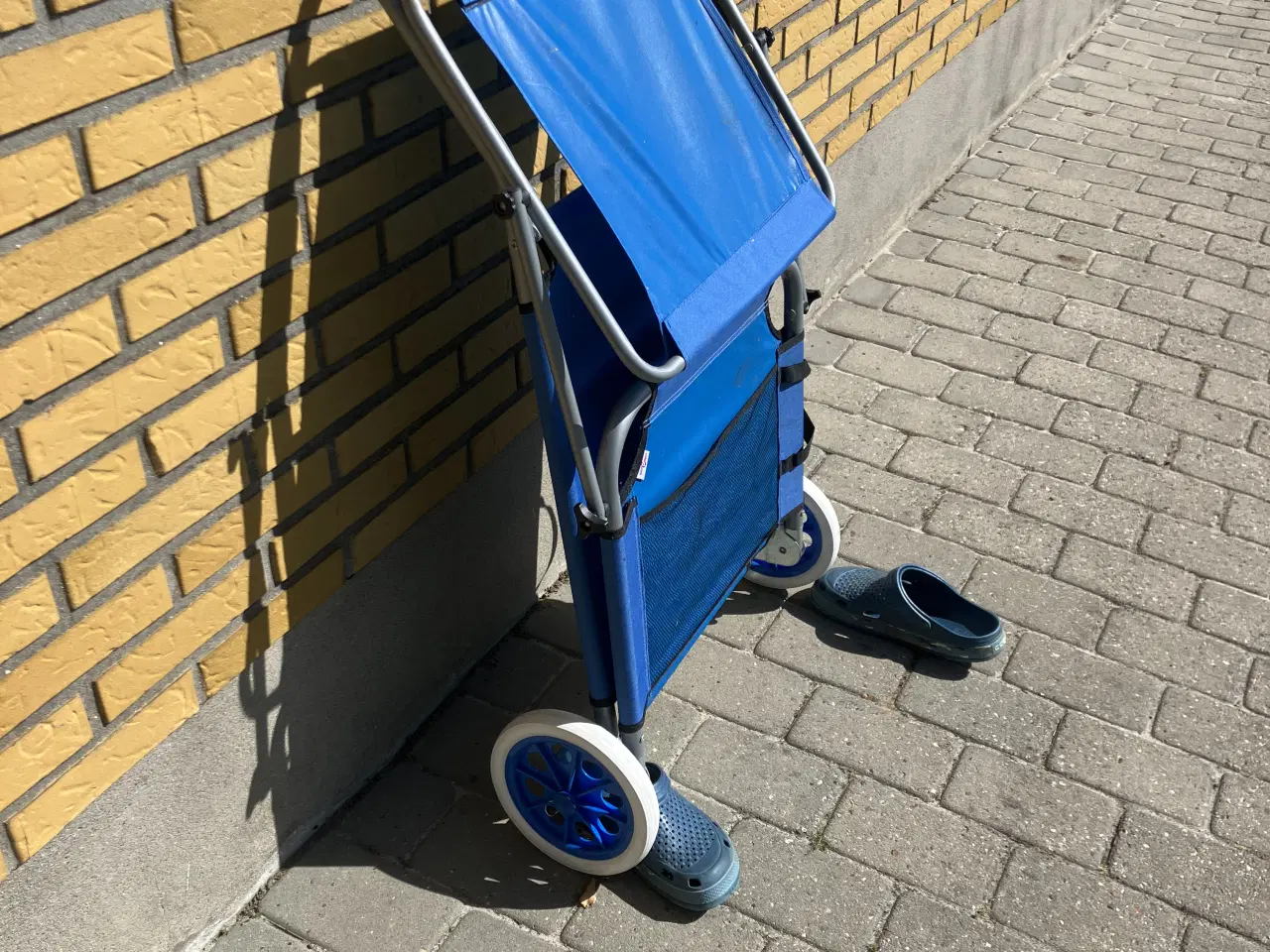 Billede 2 - Strandstol på hjul