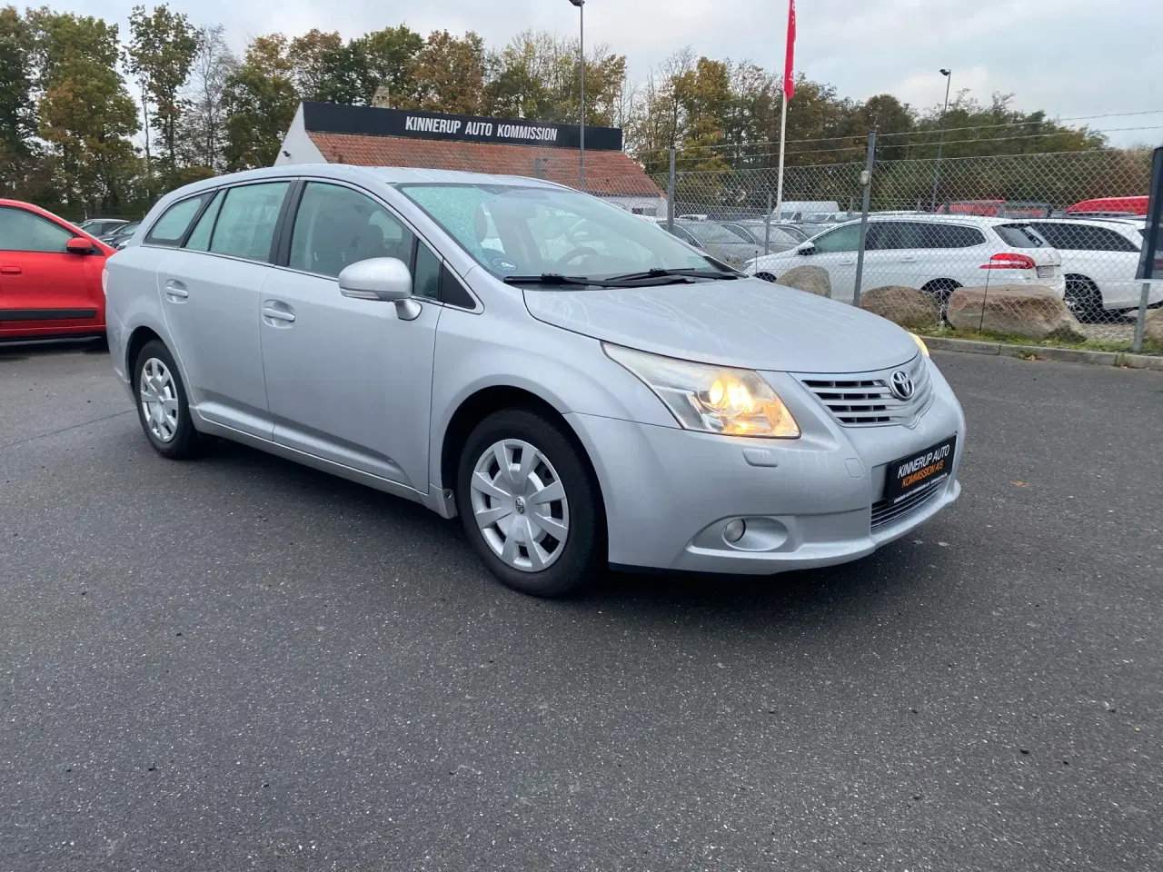 Billede 2 - Toyota Avensis 1,8 VVT-I T2 E-CVT 147HK Stc 6g Aut.
