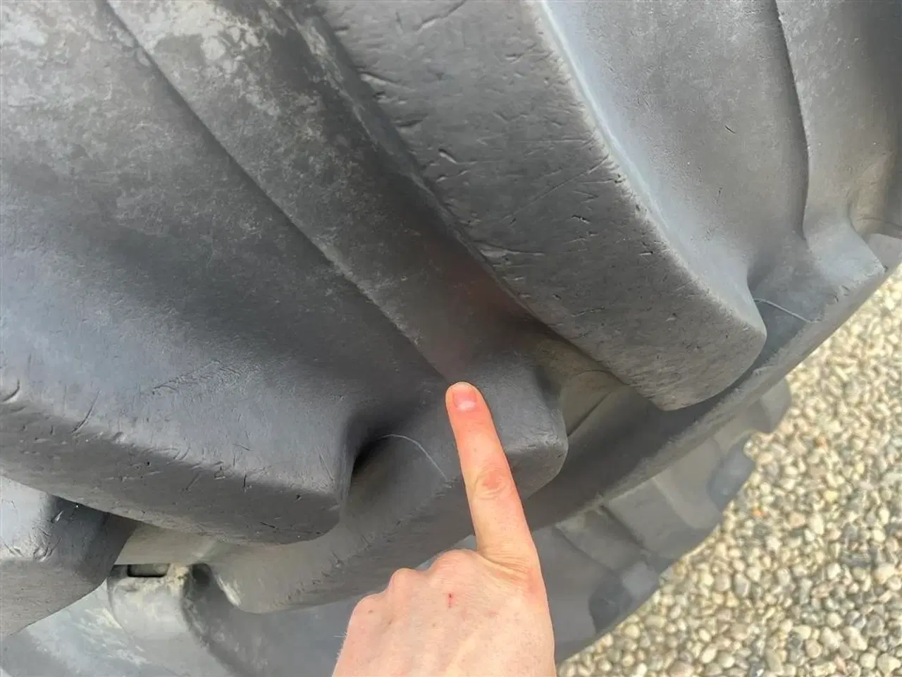Billede 2 - Alliance 650/65R38 Røde med ring og 8 låse