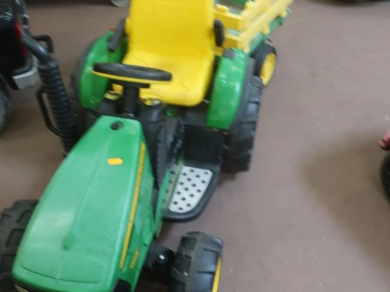 Billede 1 - Traktor til børn JOHN DEERE