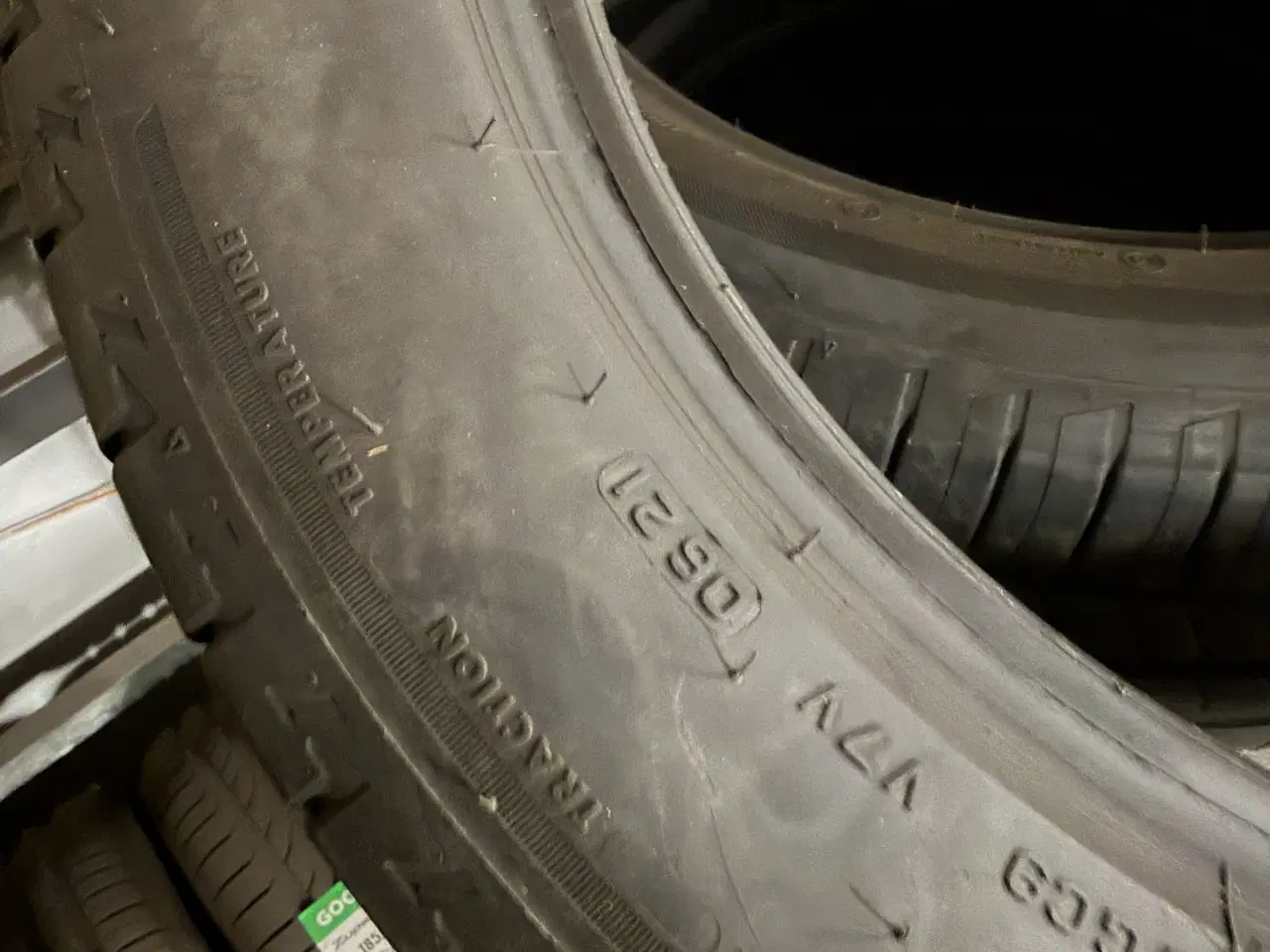 Billede 1 - Bridgestone 215/55/18 sommer