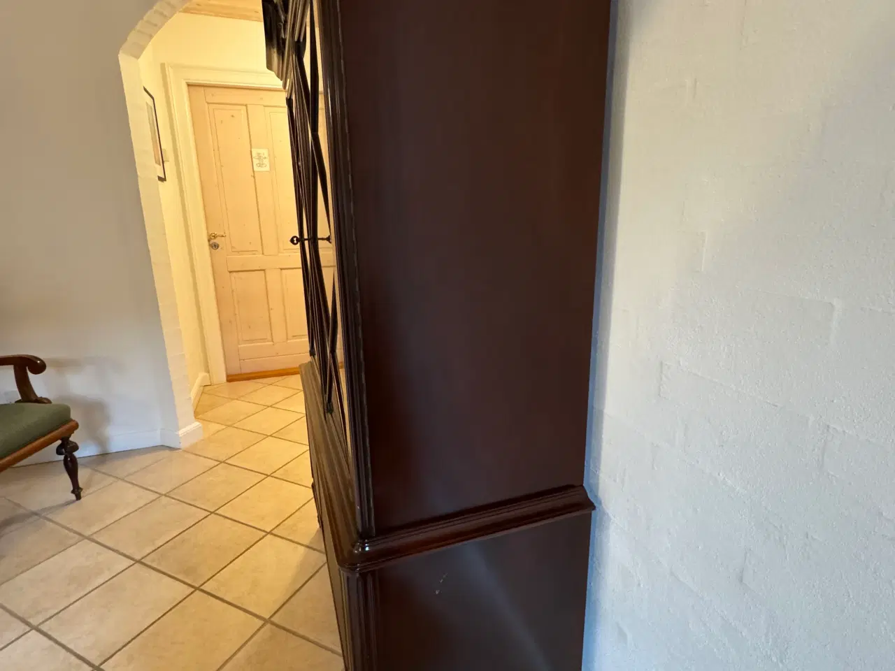 Billede 4 - Smuk gl. vitrineskab 