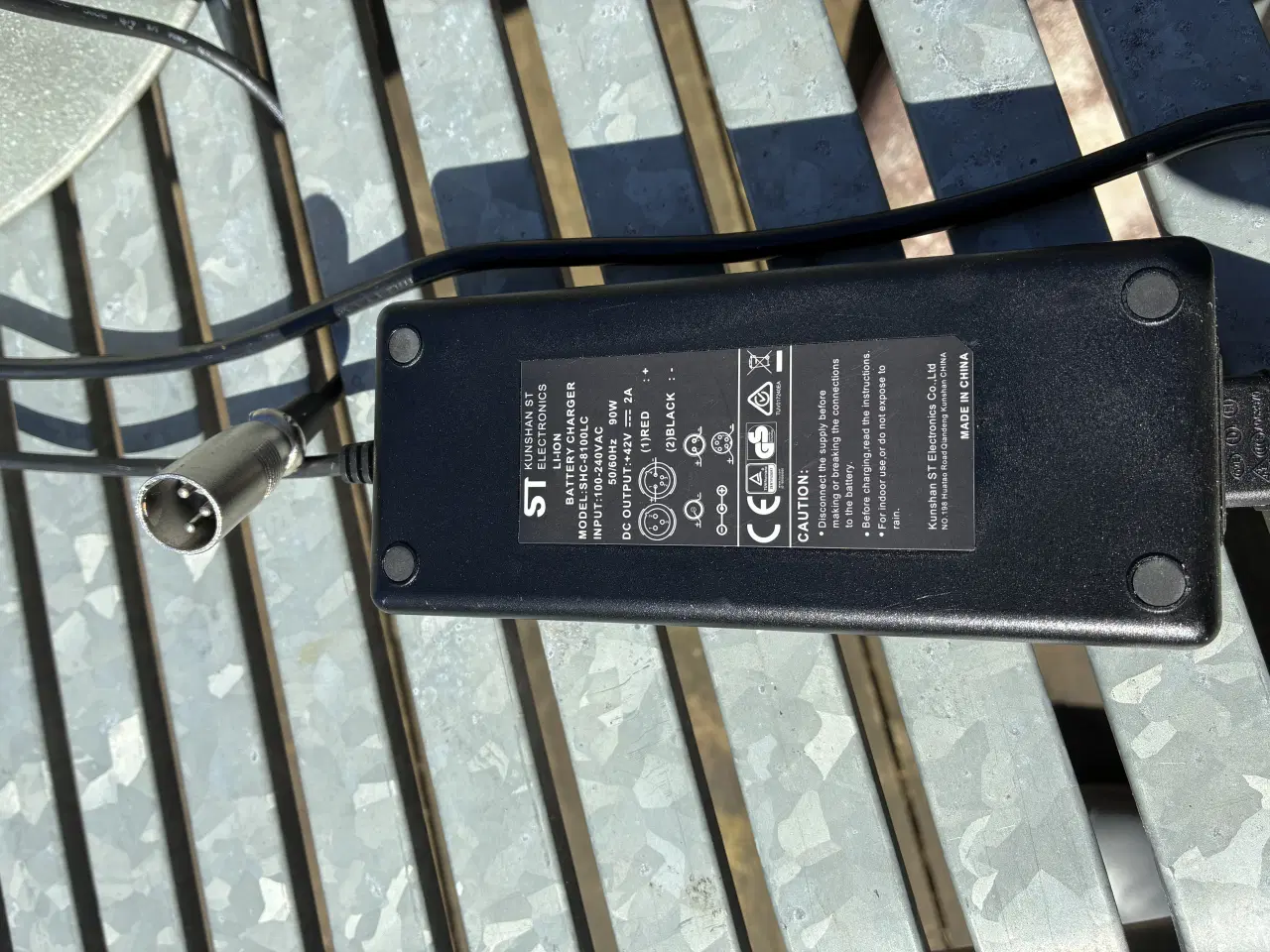 Billede 2 - Oplader til Promovec elcykel 