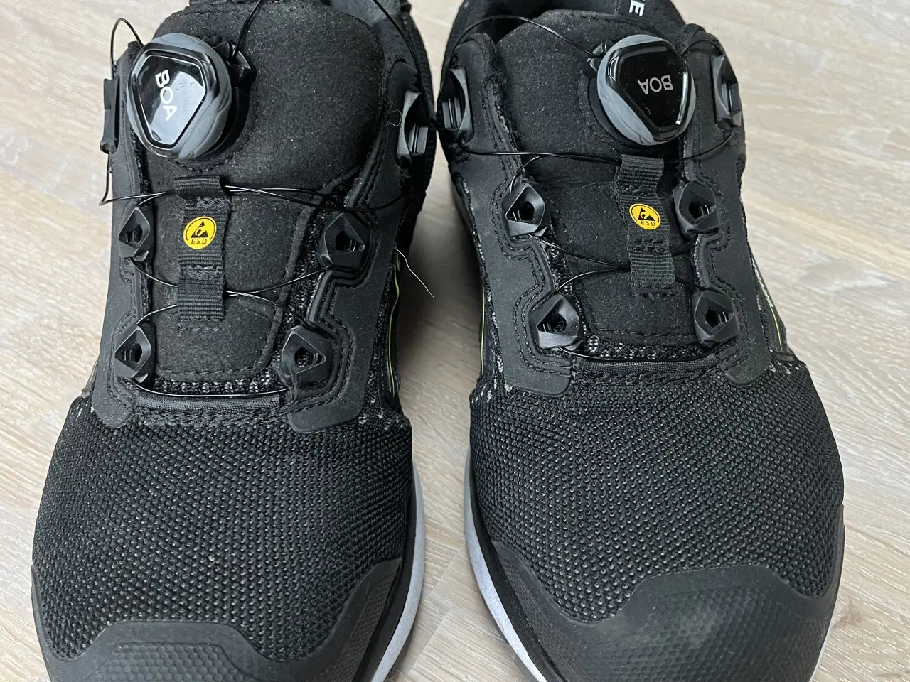 Billede 1 - brynje sikkerhedssko Størrelse 38
