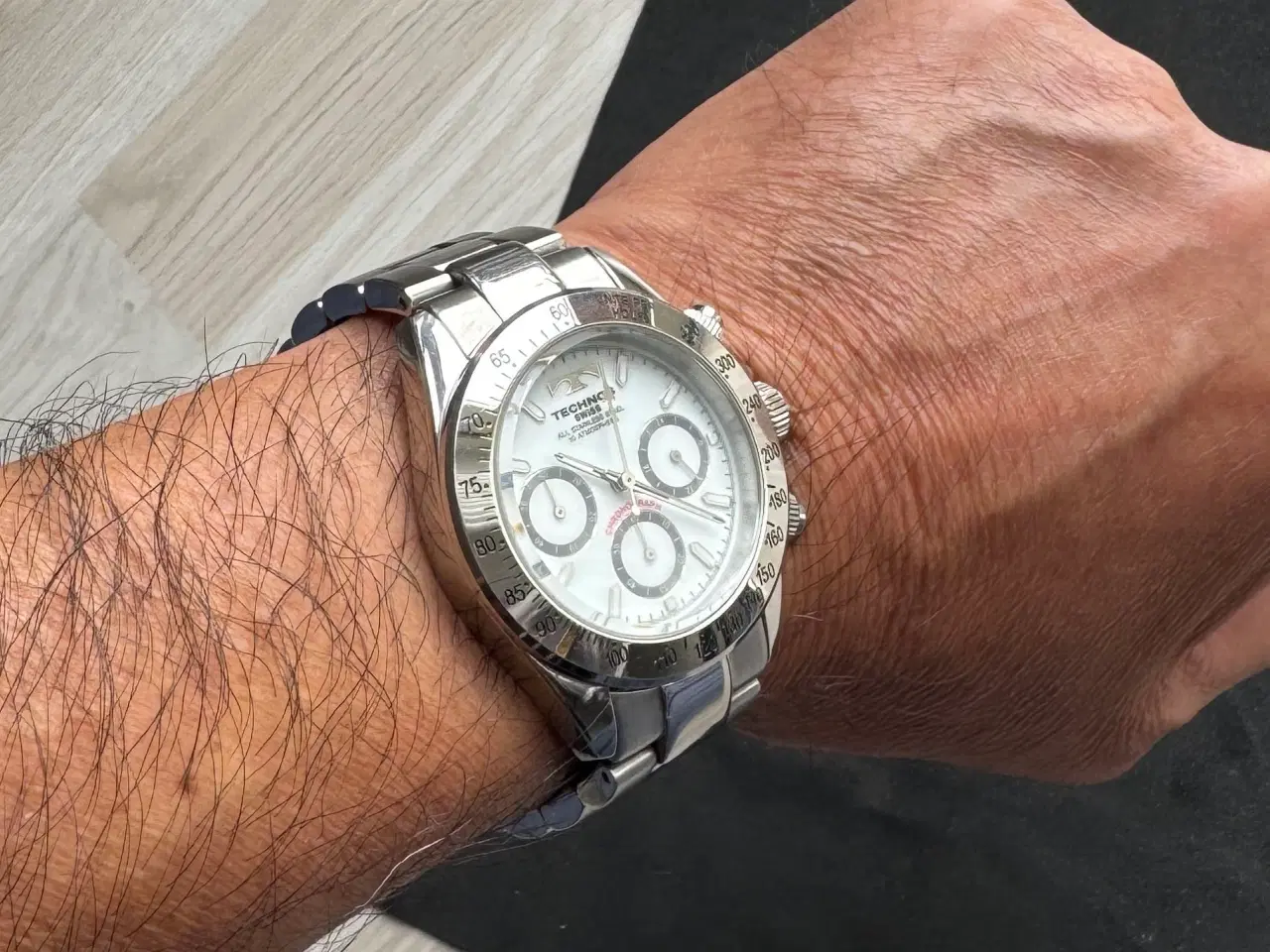 Billede 2 - Technos daytona panda urskive i flot stand .