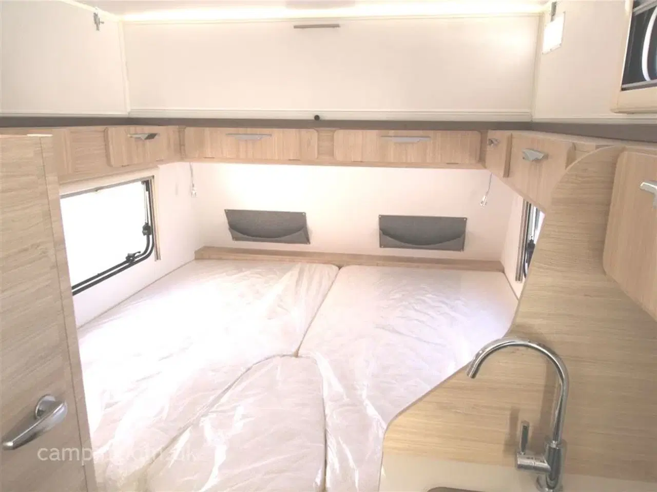 Billede 4 - 2022 - SILVER TREND 442   SPAR OVER 34000 kr. PÅ DENNE LØFTETAGSVOGN.