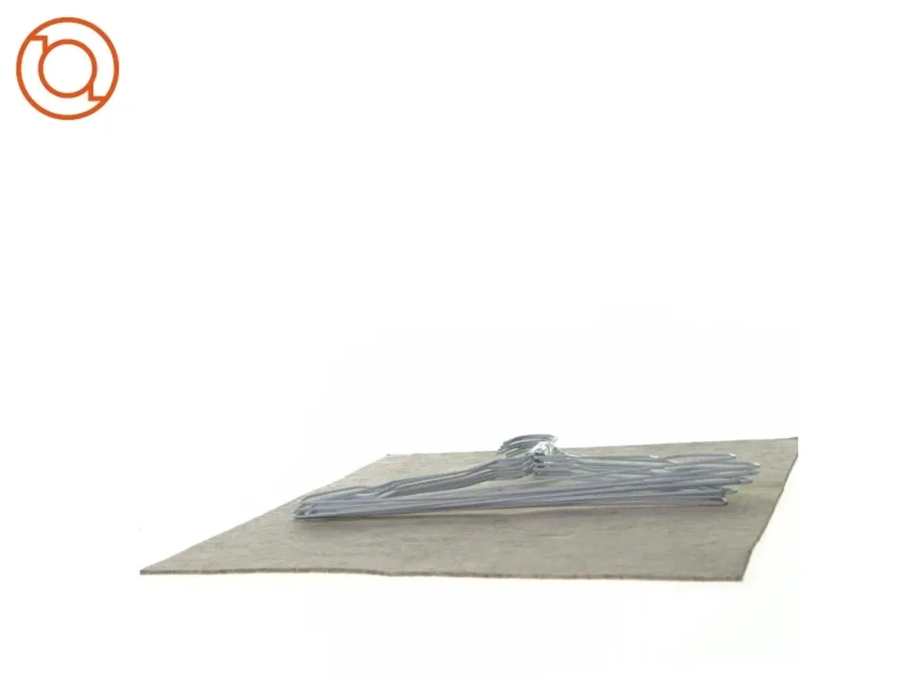 Billede 2 - Bøjler (str. 33 cm)