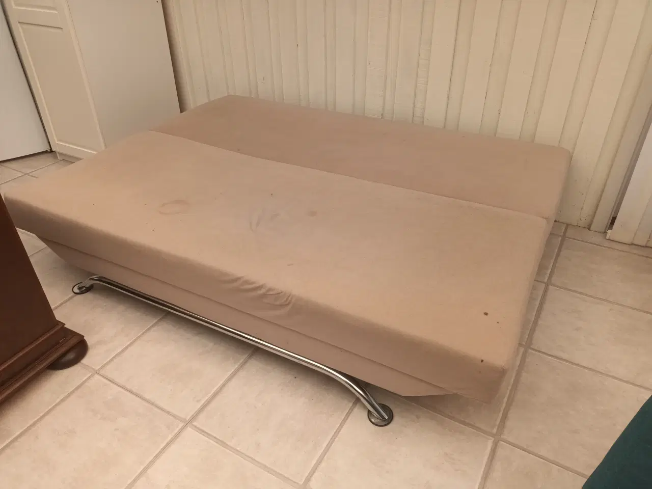 Billede 2 - Sovesofa beige gratis