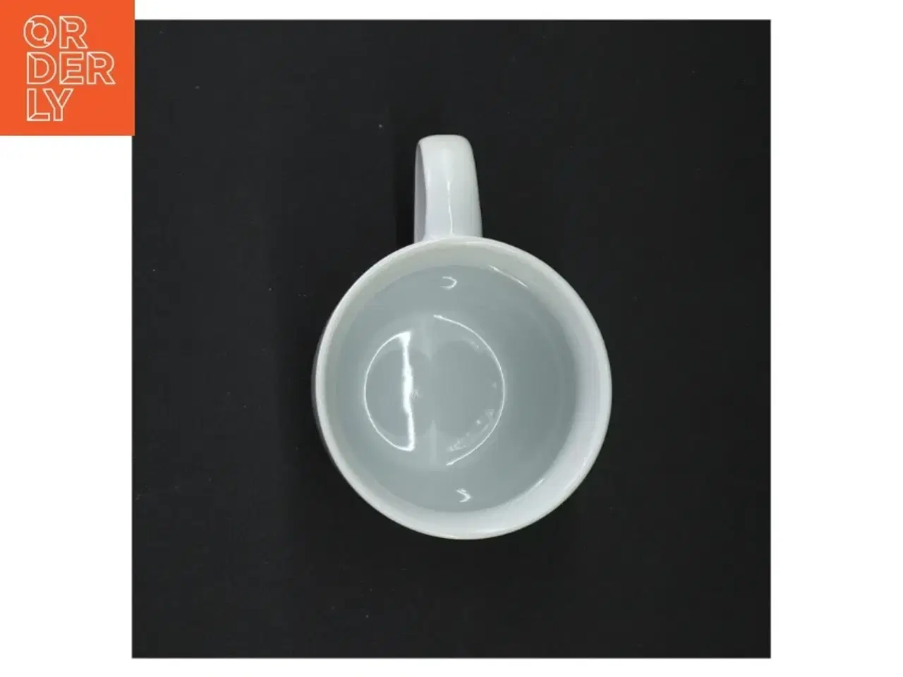 Billede 3 - Hvid krus med overskæg dekoration (str. 11 x 8 cm)