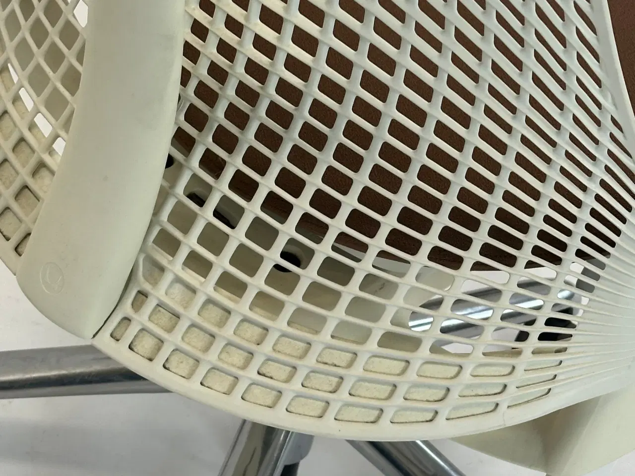 Billede 9 - Herman Miller Sayl Kontorstol (Brun)