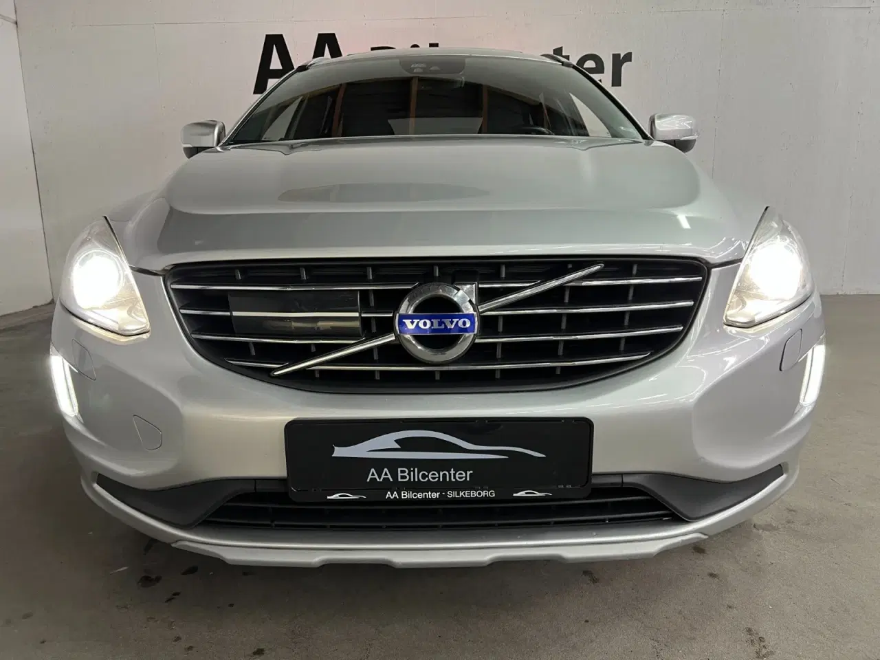 Billede 2 - Volvo XC60 2,0 D4 190 Momentum aut.