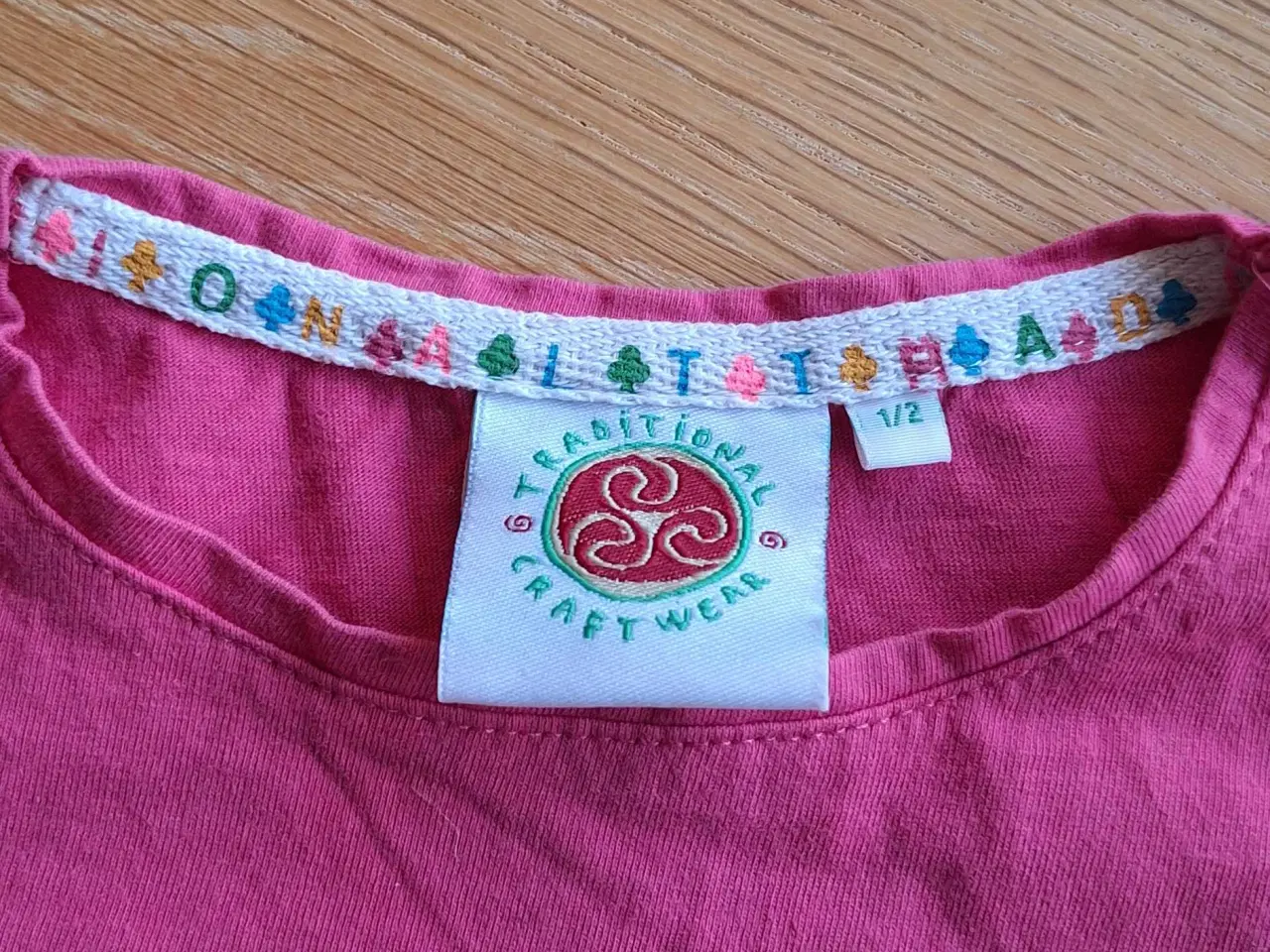 Billede 3 - T-shirt str. 1-2 år